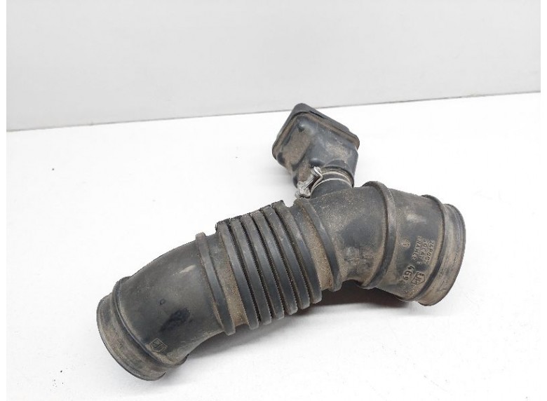 Патрубок воздушного фильтра к Патрубок воздушного фильтра к Mitsubishi PajeroPinin undefined г. Pajero Pinin