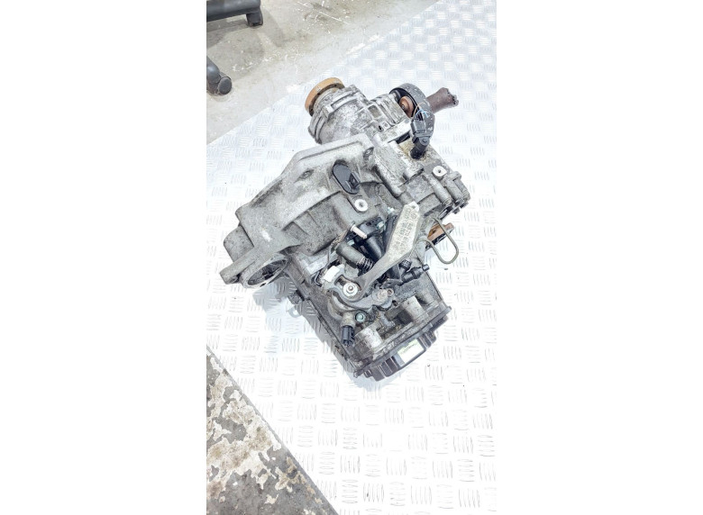 КПП механическая (МКПП) к Volkswagen Golf, 2003г.