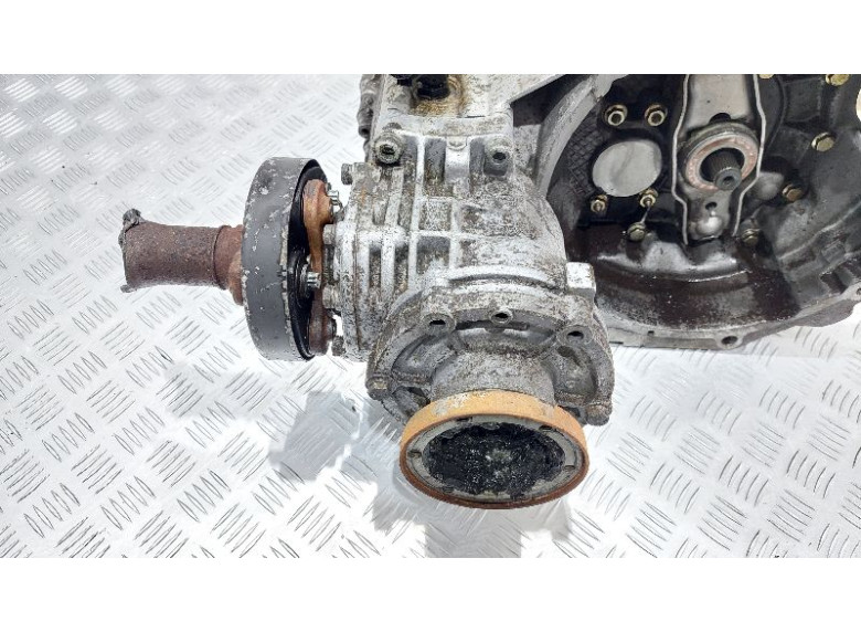 Редуктор переднего моста к Volkswagen Golf, 2003г.