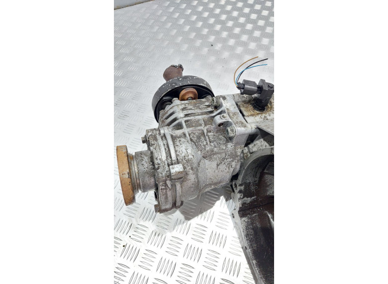 Редуктор переднего моста к Volkswagen Golf, 2003г.