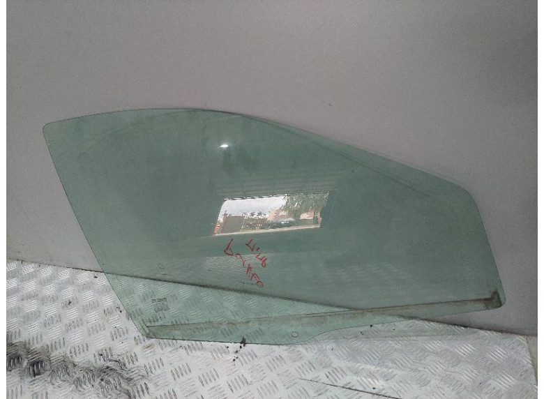 Стекло двери передней правой к Fiat Punto