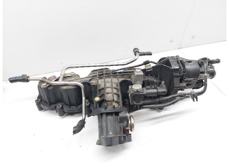 Коллектор впускной к Volkswagen Golf, 2009г.