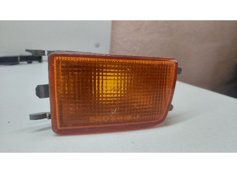 Поворотник левый к Volkswagen Golf, 1993г.