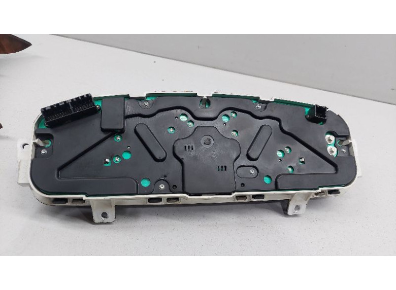 Щиток приборов (приборная панель) к Hyundai Sonata, 2002г.