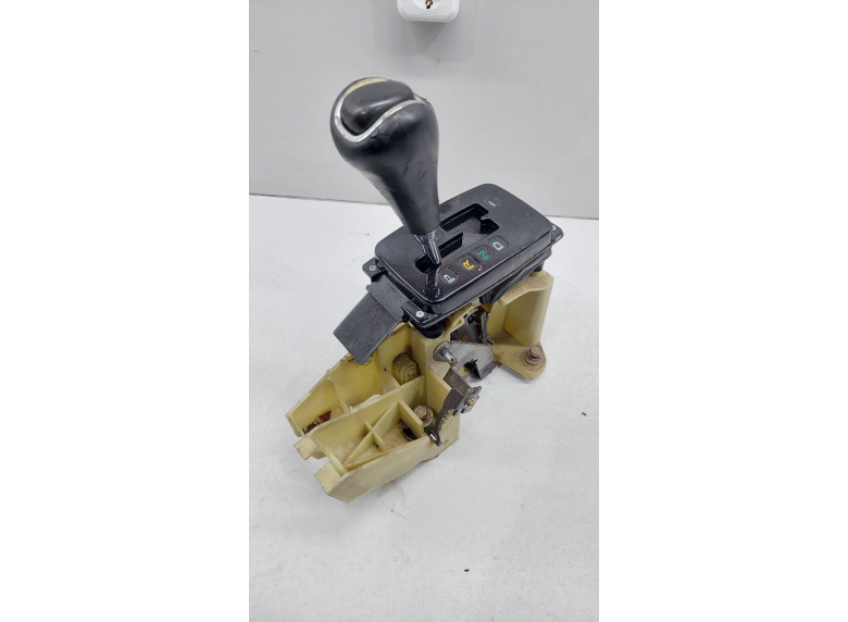 Кулиса к Hyundai Sonata, 2002г.