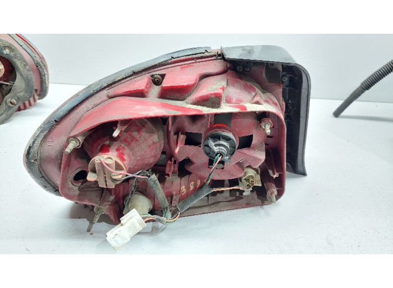 Фонарь задний правый к Hyundai Sonata, 2002г.