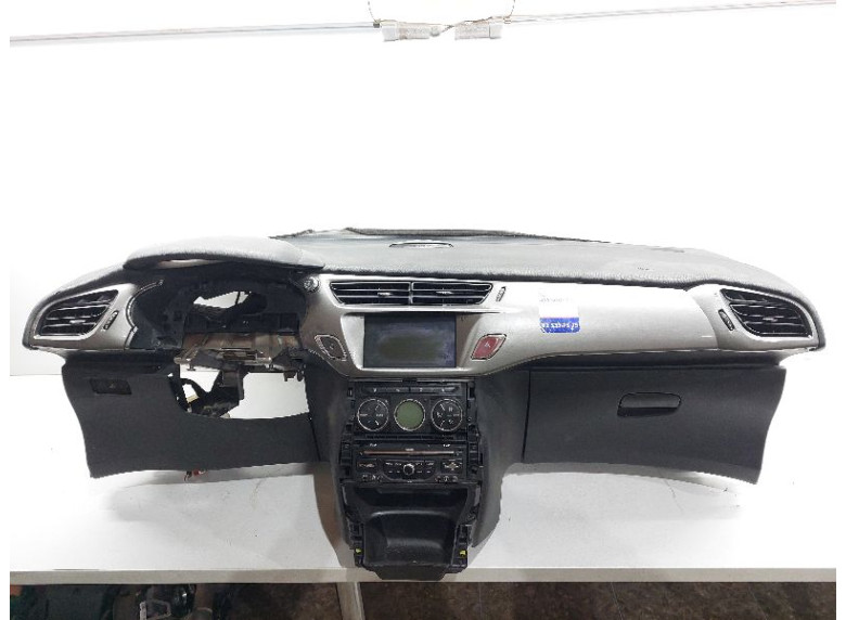 Панель передняя салона (торпедо) к Citroen C3, 2010г.