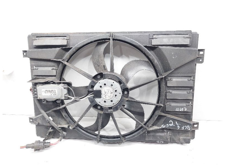 Вентилятор радиатора к Volkswagen Golf, 2009г.