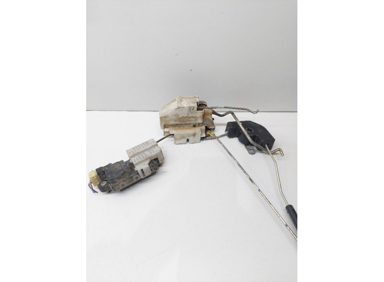 Замок двери передней правой к Hyundai Sonata, 2003г.