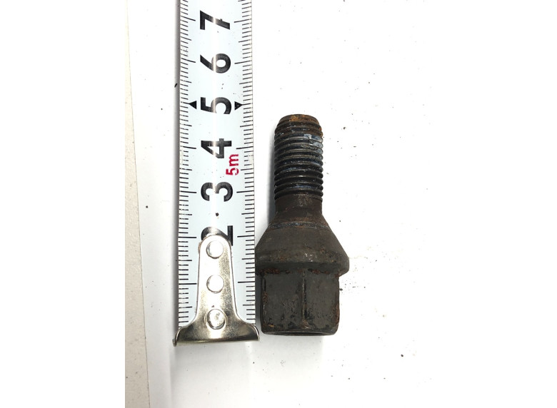 Болт колесный к Renault Kangoo, 2013г.