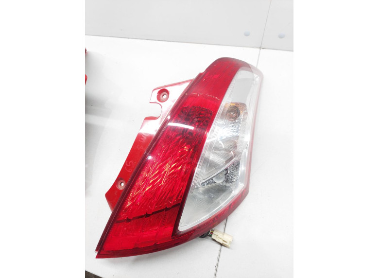 Фонарь задний правый к Suzuki Swift, 2012г.