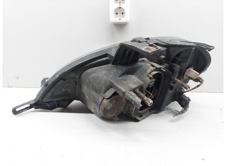 Фара правая к Фара правая к Mercedes MLW163 undefined г. ML W163