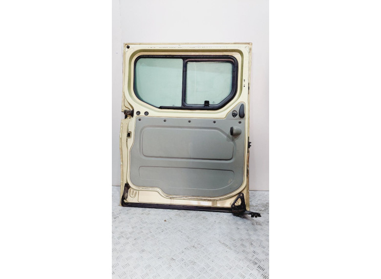 Дверь сдвижная левая к Renault Trafic, 2006г.