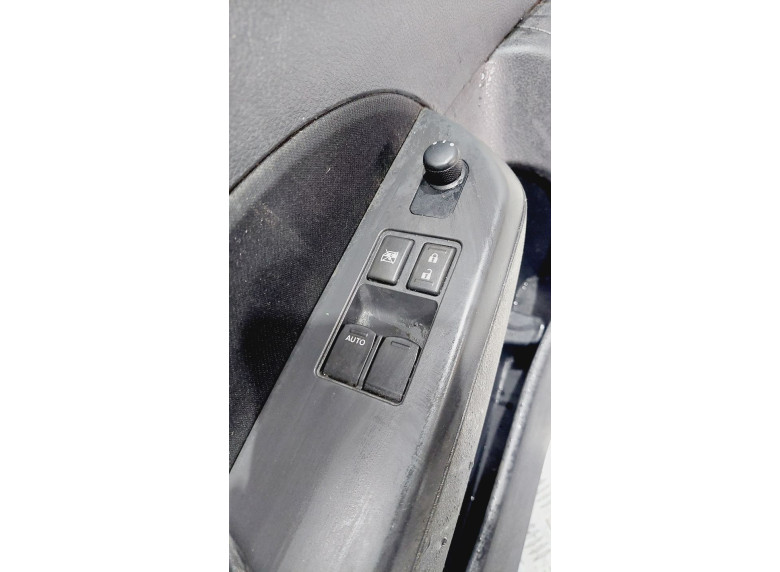 Блок управления стеклоподъемниками к Suzuki Swift, 2012г.