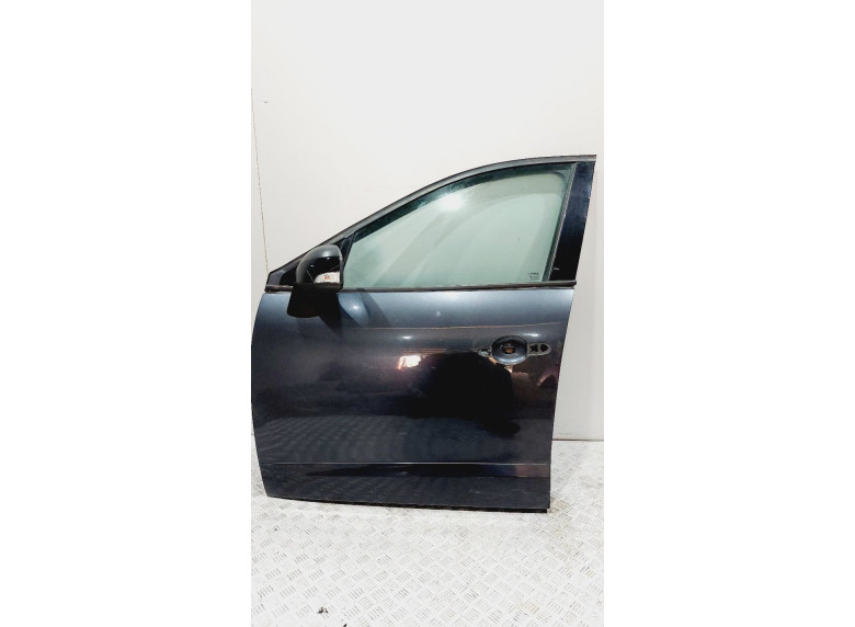 Дверь передняя левая к Renault Scenic, 2011г.