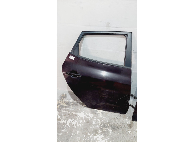 Стекло двери задней правой к Kia Venga, 2010г.