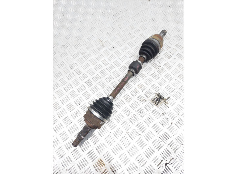 Полуось передняя левая (приводной вал, ШРУС) к Kia Venga, 2010г.