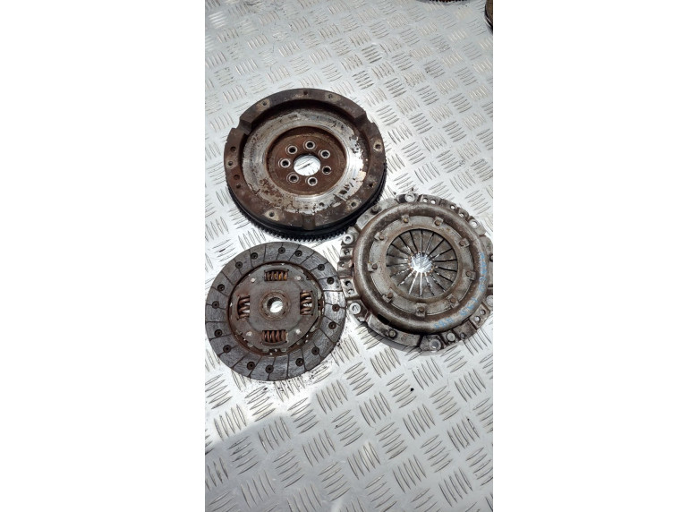 Комплект сцепления к Renault Kangoo, 1998г.