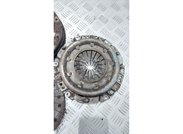 Комплект сцепления к Renault Kangoo, 1998г.