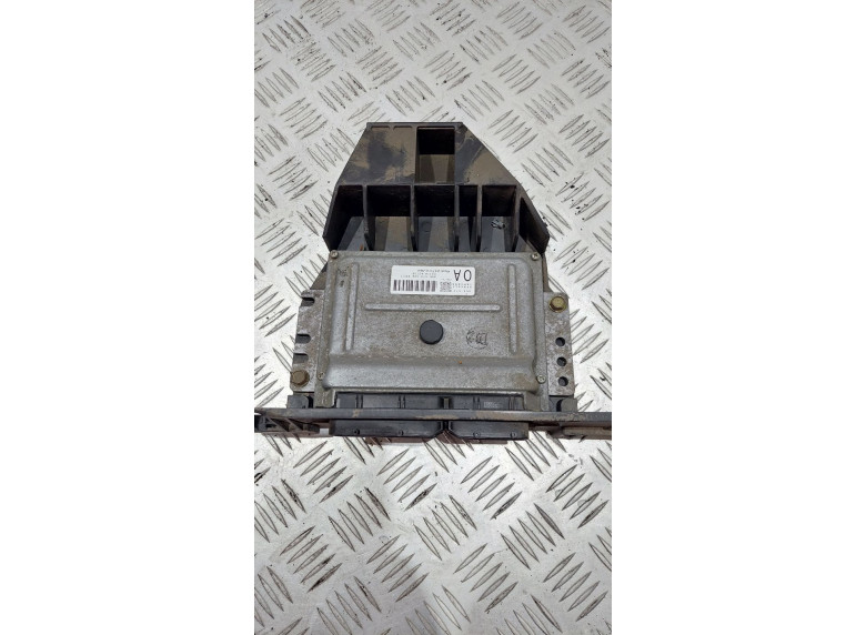 Блок управления двигателем к Nissan Almera Classic