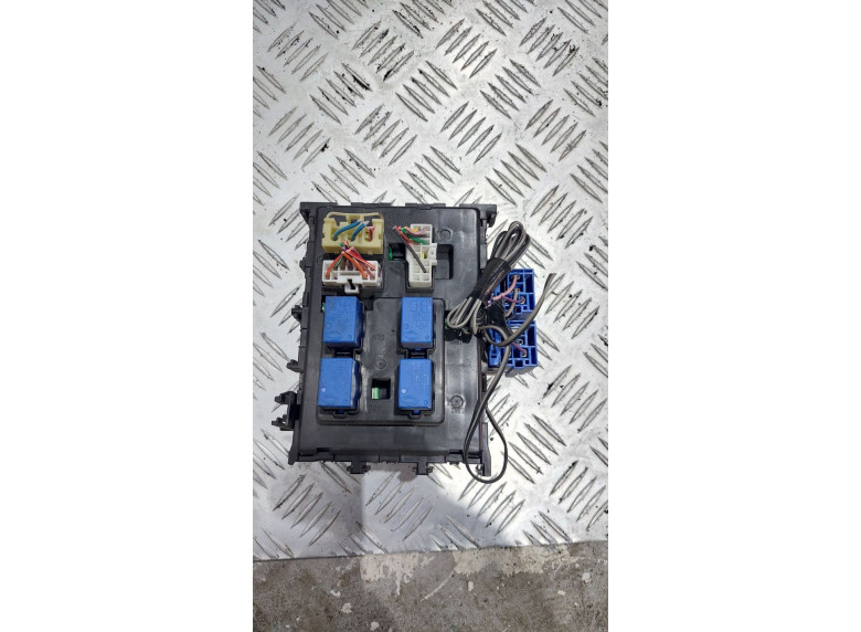 Блок предохранителей к Блок предохранителей к Nissan AlmeraClassic undefined г. Almera Classic