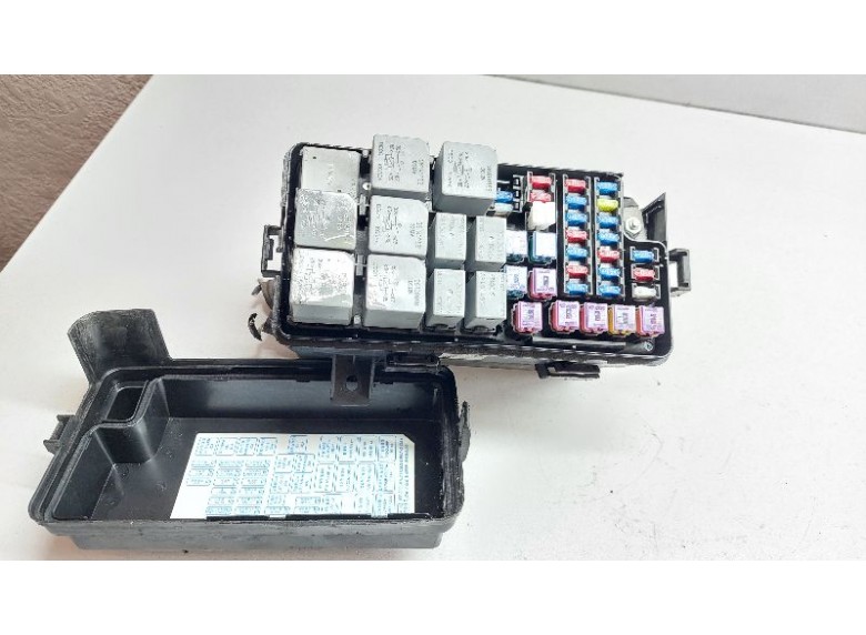 Блок предохранителей к Chevrolet Lacetti