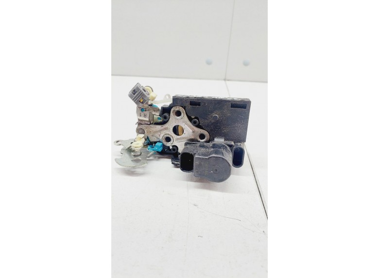 Замок двери передней правой к Замок двери передней правой к Chevrolet Spark undefined г. Spark