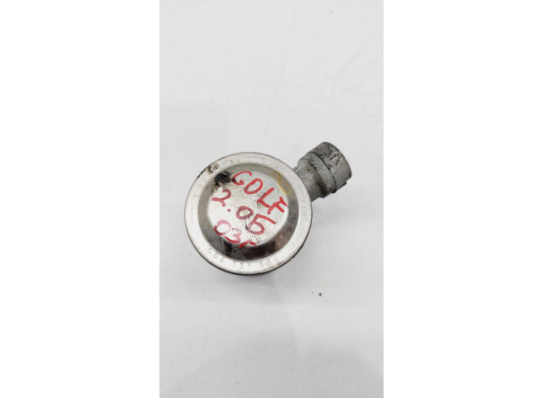 Клапан EGR к Volkswagen Golf, 2003г.