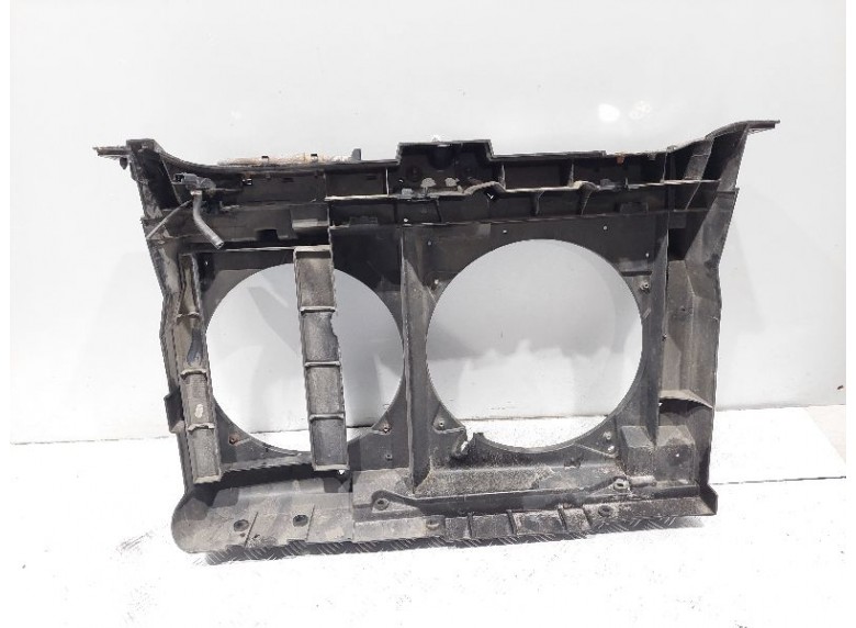 Передняя панель крепления облицовки (телевизор) к Передняя панель крепления облицовки (телевизор) к Peugeot 807 undefined г. 807