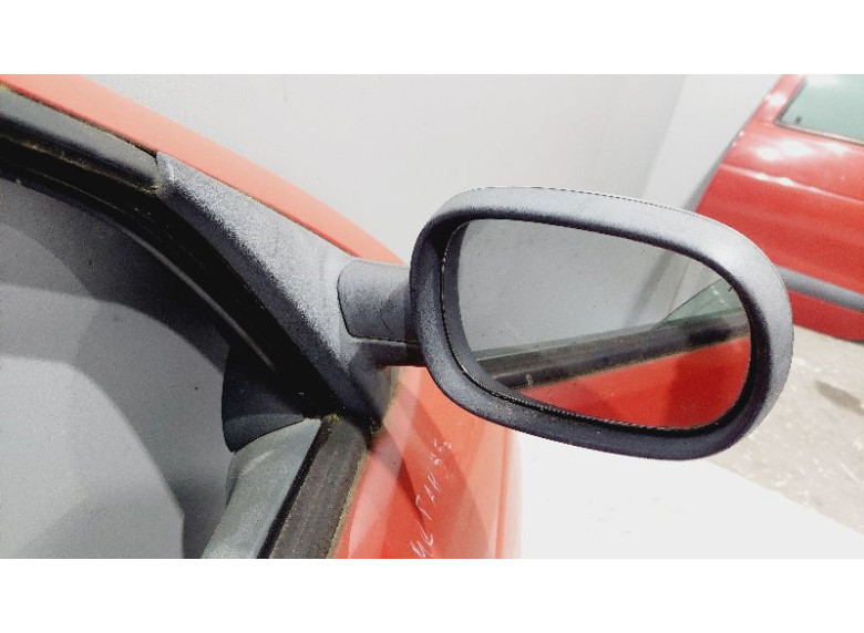 Зеркало наружное правое к Renault Megane, 1995г.