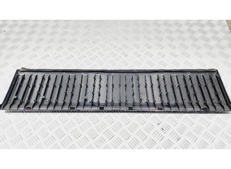 Обшивка багажника к BMW X5 E70, 2010г.