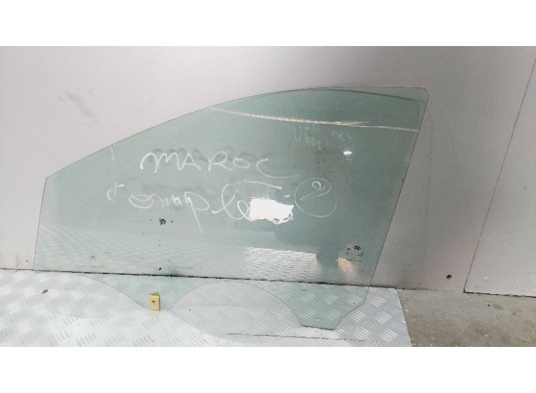 Стекло двери передней левой к Hyundai i20, 2011г.