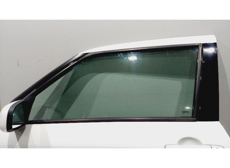 Стекло двери передней левой к Suzuki Swift, 2009г.