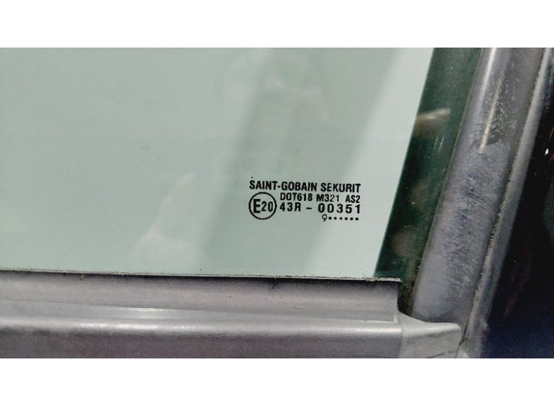 Стекло двери передней левой к Suzuki Swift, 2009г.