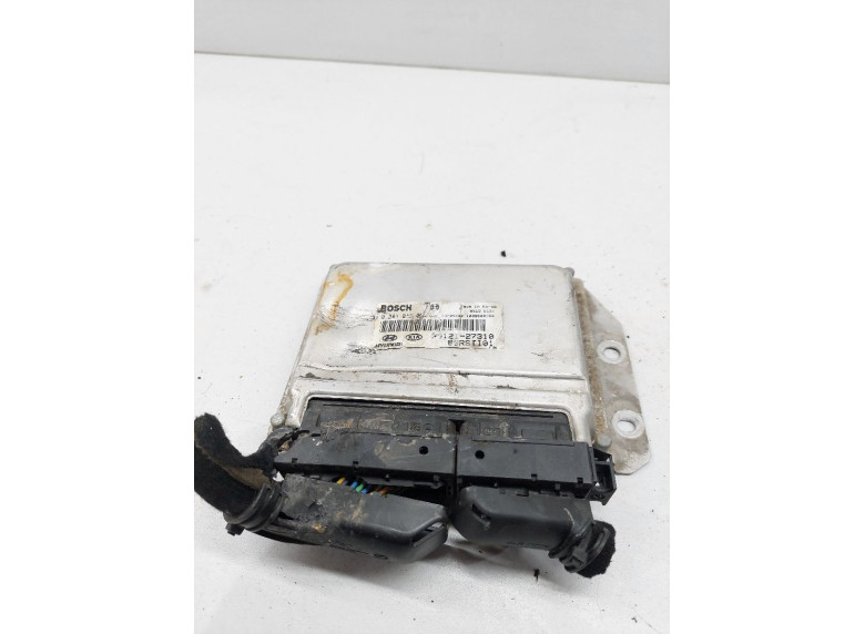 Блок управления двигателем к Kia Carens, 2004г.