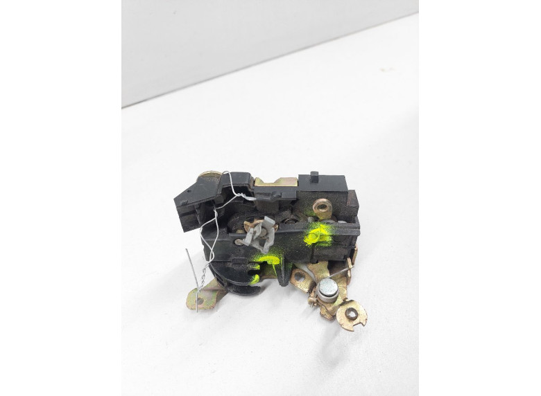 Замок двери передней правой к Renault Kangoo, 2004г.