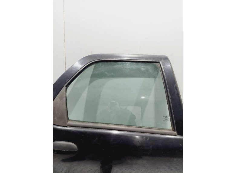 Стекло двери задней правой к Fiat Albea, 2008г.