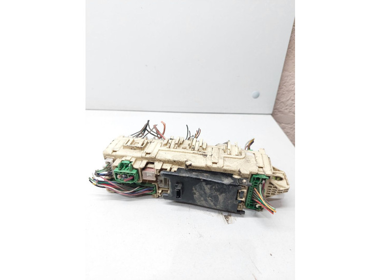 Блок предохранителей к Mazda Millenia