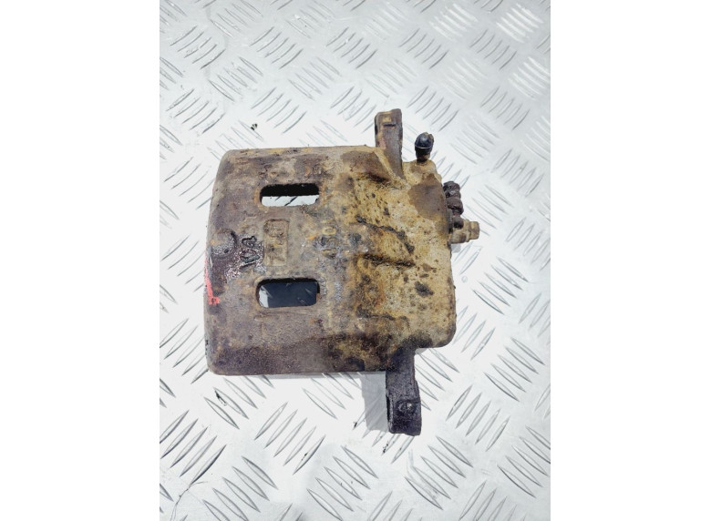 Суппорт передний правый к Mazda Millenia