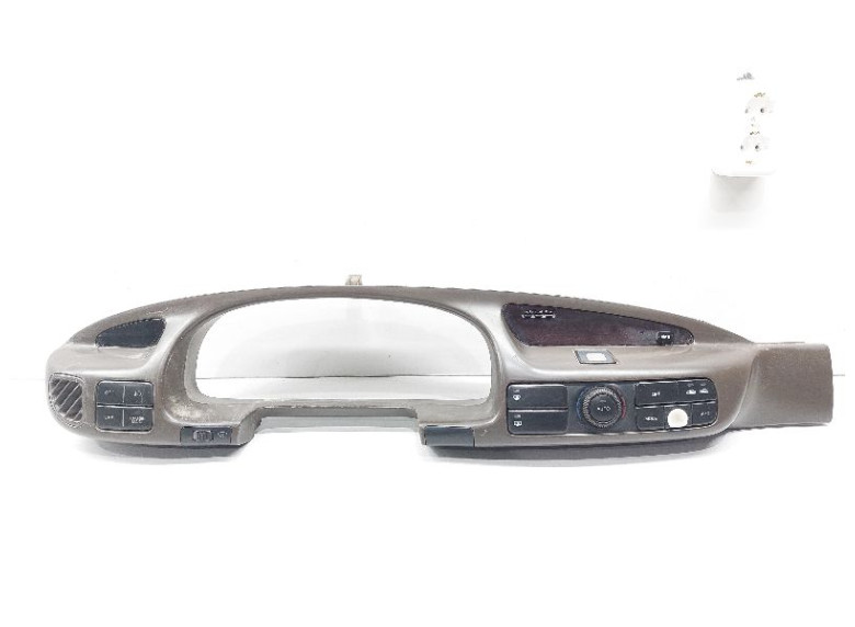 Накладка декоративная на торпедо к Mazda Millenia