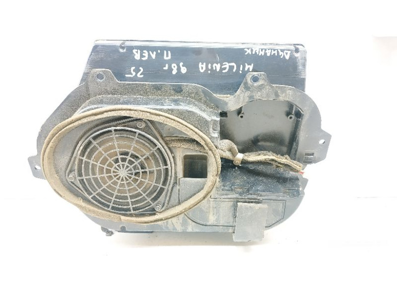 Динамик к Mazda Millenia