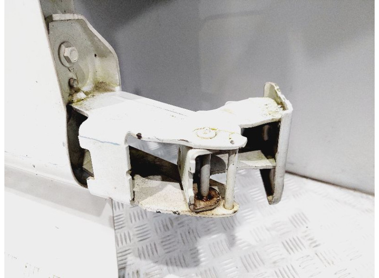 Петля двери задней правой к Citroen Jumpy, 2008г.