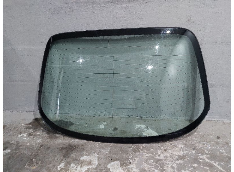Стекло заднее к Mazda Millenia