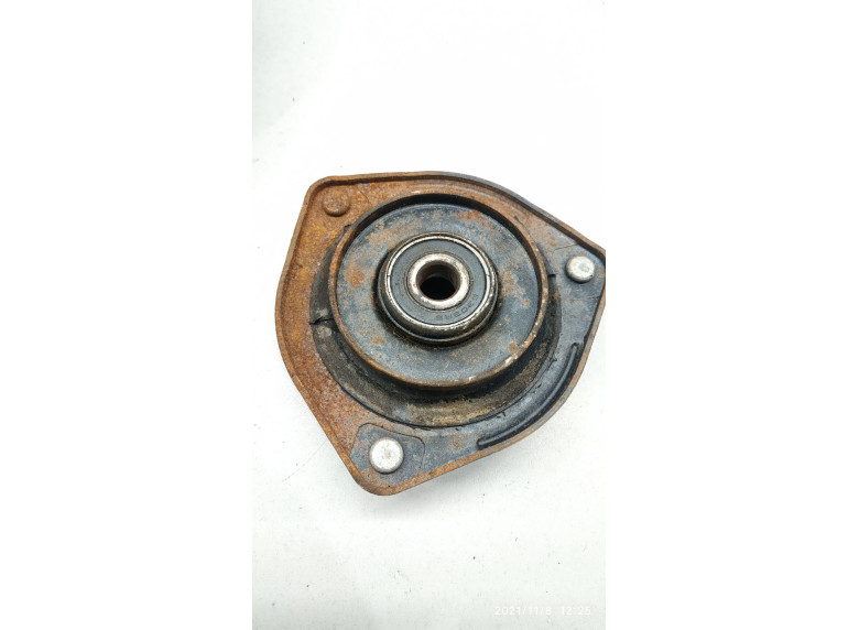 Опора амортизатора верхняя (чашка) к Hyundai Getz, 2005г.