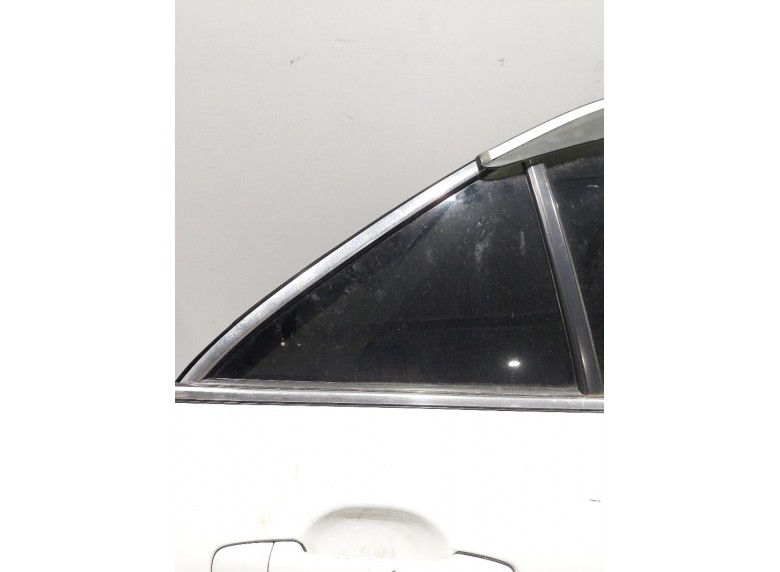 Стекло двери задней правой к Toyota Camry