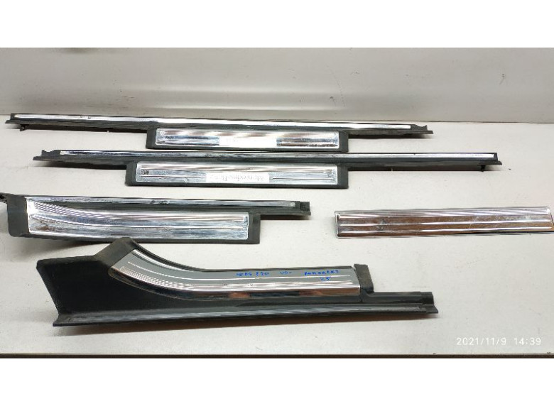 Накладка на порог к Mercedes S W220, 2000г.