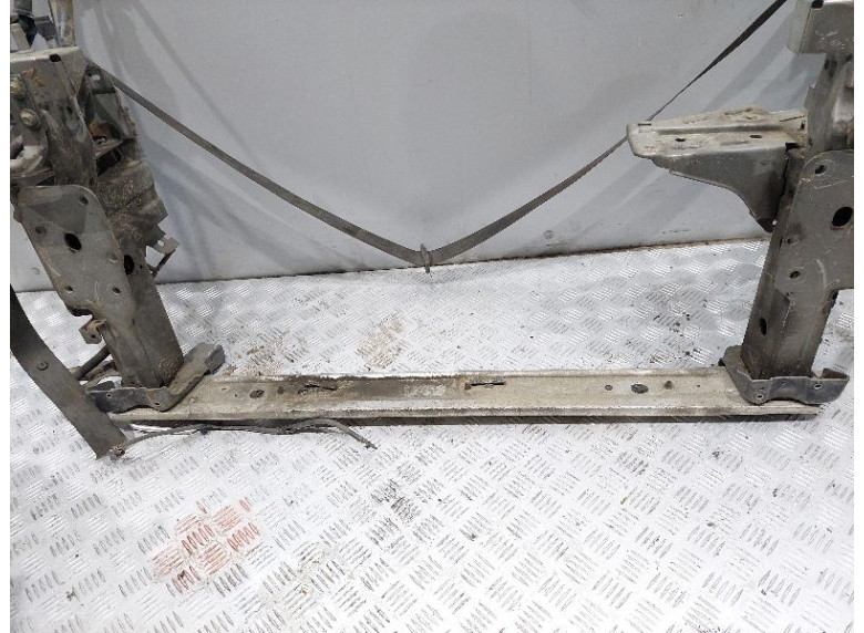 Балка под радиатор к Renault Scenic, 2009г.