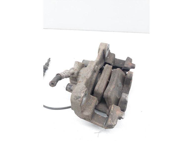 Суппорт задний правый к Volkswagen Touareg, 2004г.