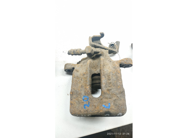 Суппорт задний левый к Volvo V40, 2000г.