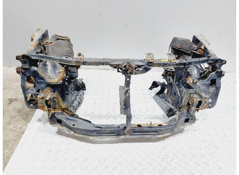 Передняя панель крепления облицовки (телевизор) к Mazda Demio, 2001г.